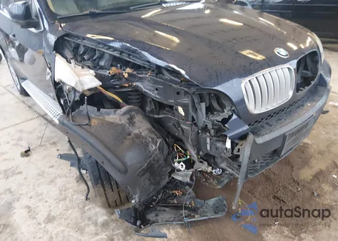 2007 BMW X5 4.8I z USA, uszkodzony, nr VIN 4USFE83577LY63740